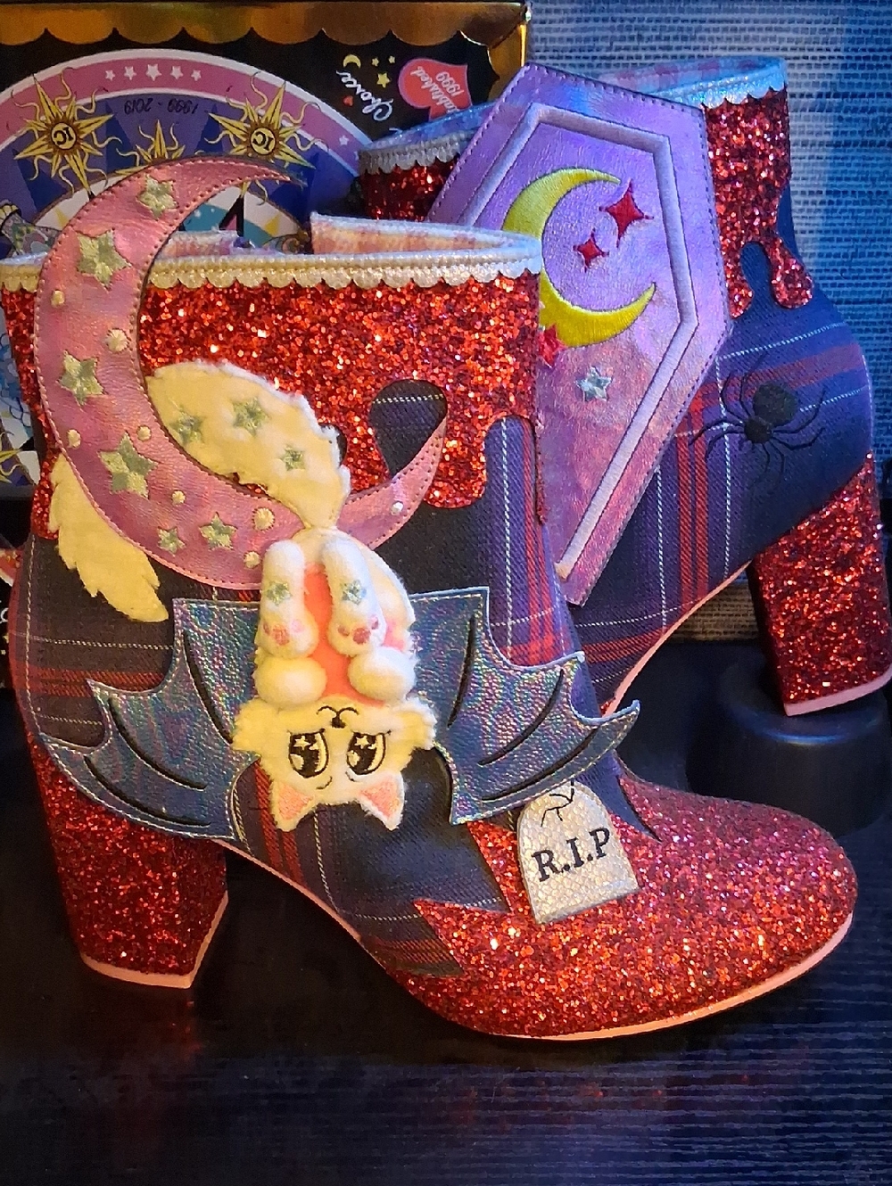 NEW Irregular Choice Red Glitter Moon, Bat & Coffin Ankle Boots Size 11, Size 43